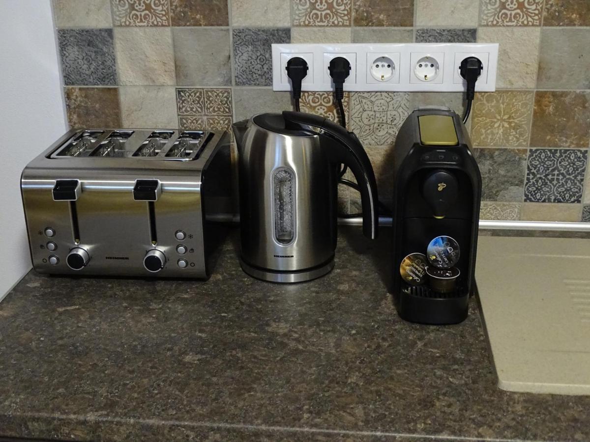 Ole Apartment - Get Your Energy For Free! Coffee And Tea On The House Timişoara Eksteriør billede